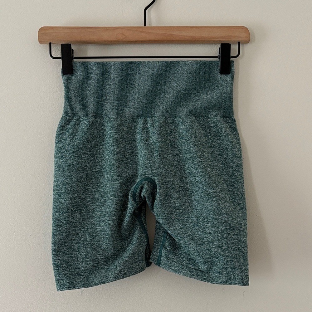 NVGTN Workout Shorts Signature XS Green Marl High Waisted Seamless Scrunch Butt